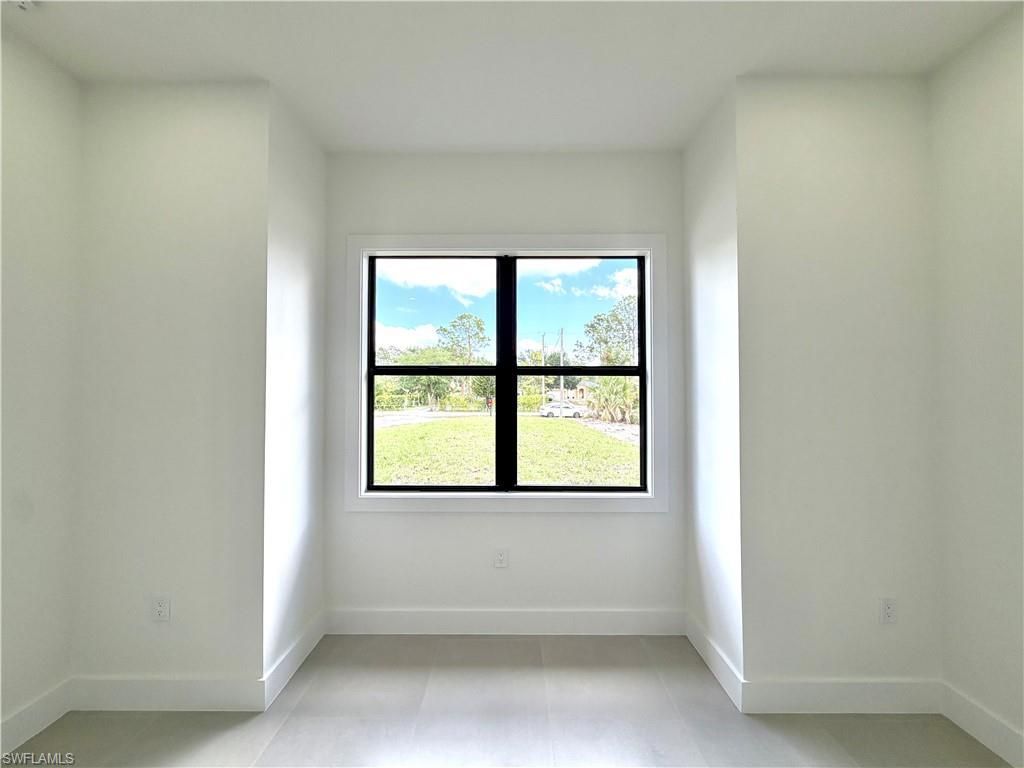 4283 10th St Ne, Naples, FL 34120 Photo