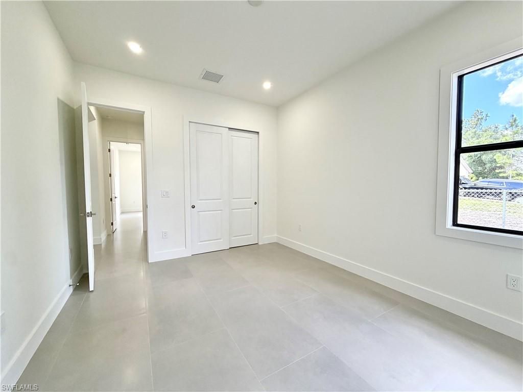 4283 10th St Ne, Naples, FL 34120 Photo