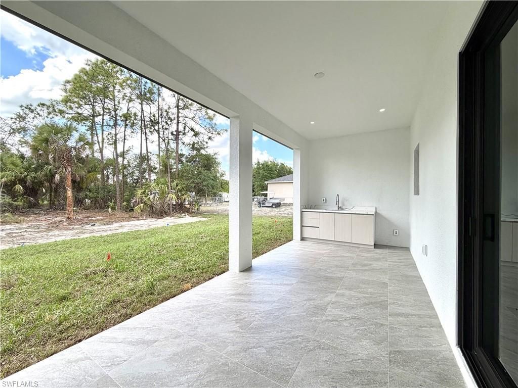 4283 10th St Ne, Naples, FL 34120 Photo