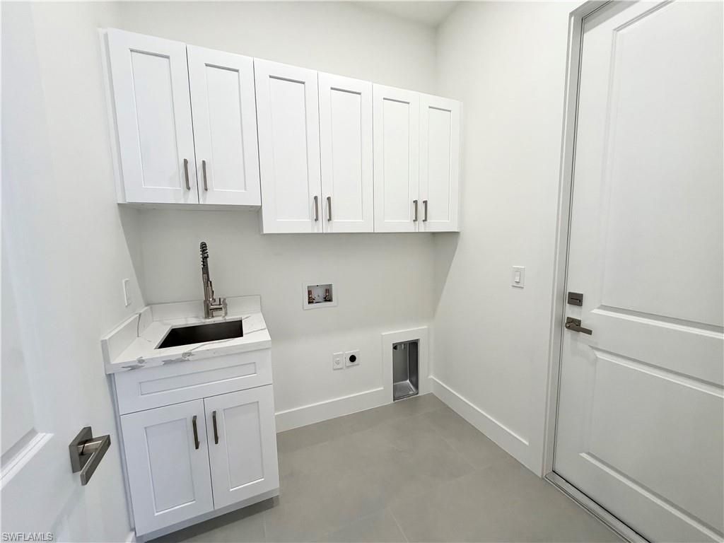 4283 10th St Ne, Naples, FL 34120 Photo