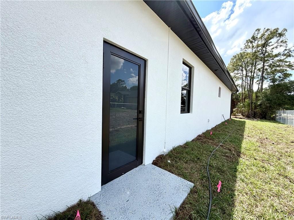 4283 10th St Ne, Naples, FL 34120 Photo