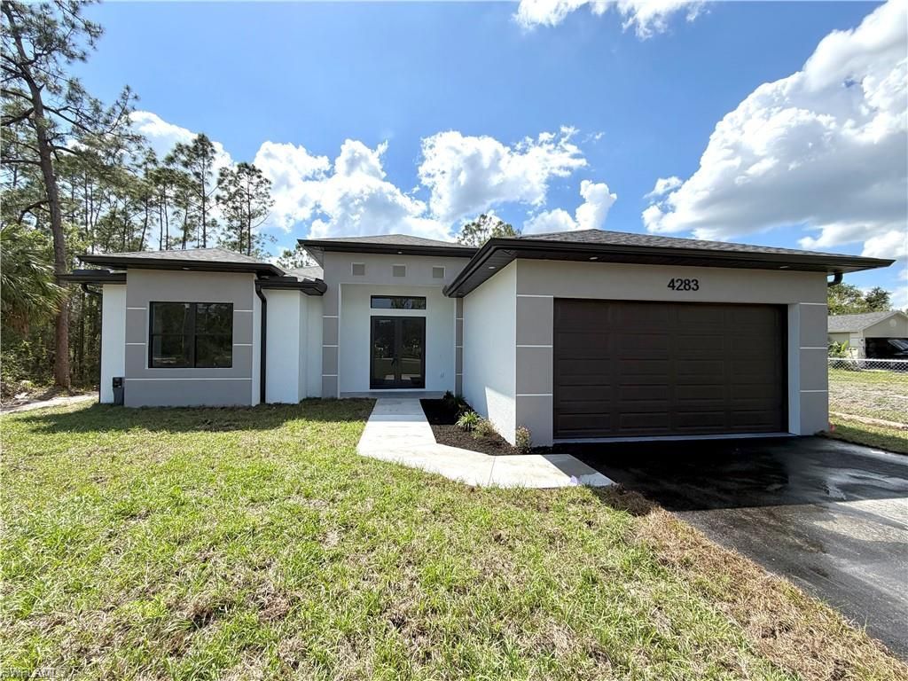 4283 10th St Ne, Naples, FL 34120 Photo