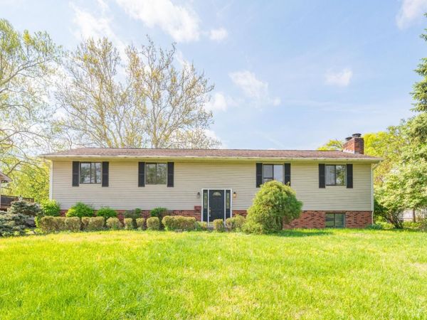 3647 E Galbraith Road, Amberley, OH 45236