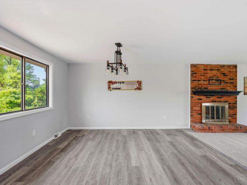 3647 E Galbraith Road, Amberley, OH 45236 Photo 10