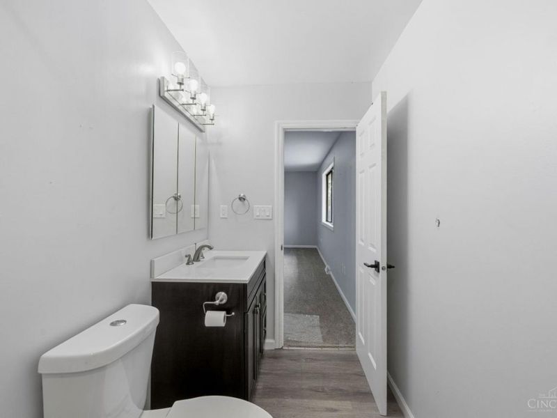 3647 E Galbraith Road, Amberley, OH 45236 Photo 22