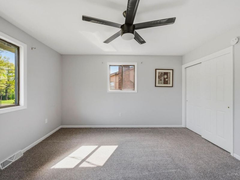 3647 E Galbraith Road, Amberley, OH 45236 Photo 24