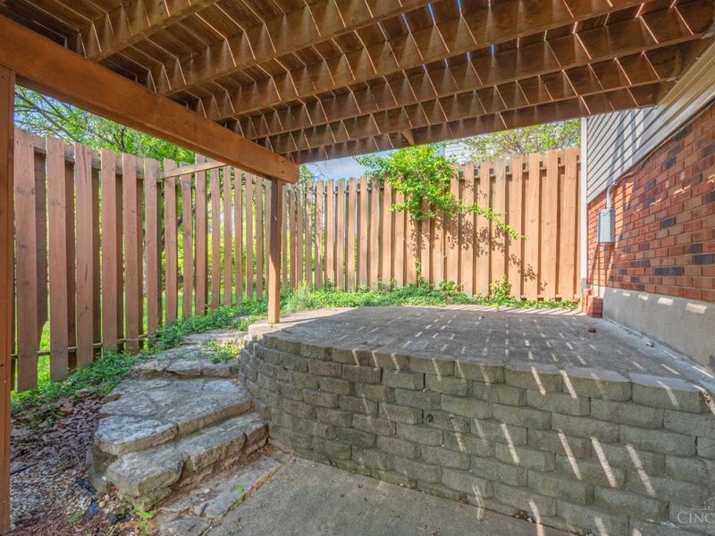 3647 E Galbraith Road, Amberley, OH 45236 Photo 35