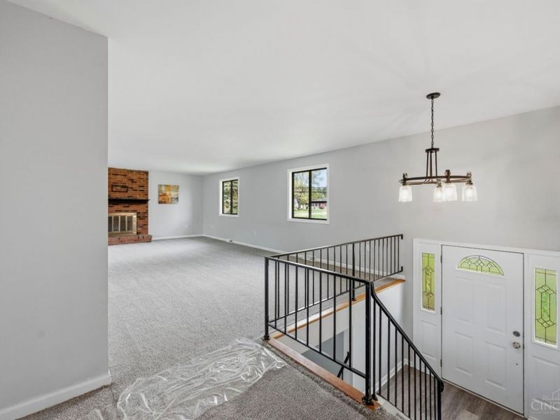 3647 E Galbraith Road, Amberley, OH 45236 Photo 5