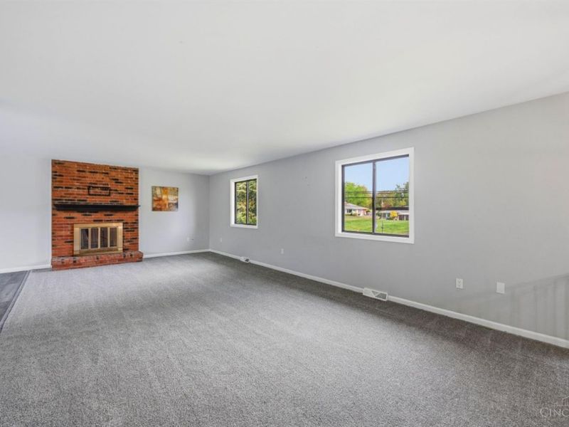 3647 E Galbraith Road, Amberley, OH 45236 Photo 6