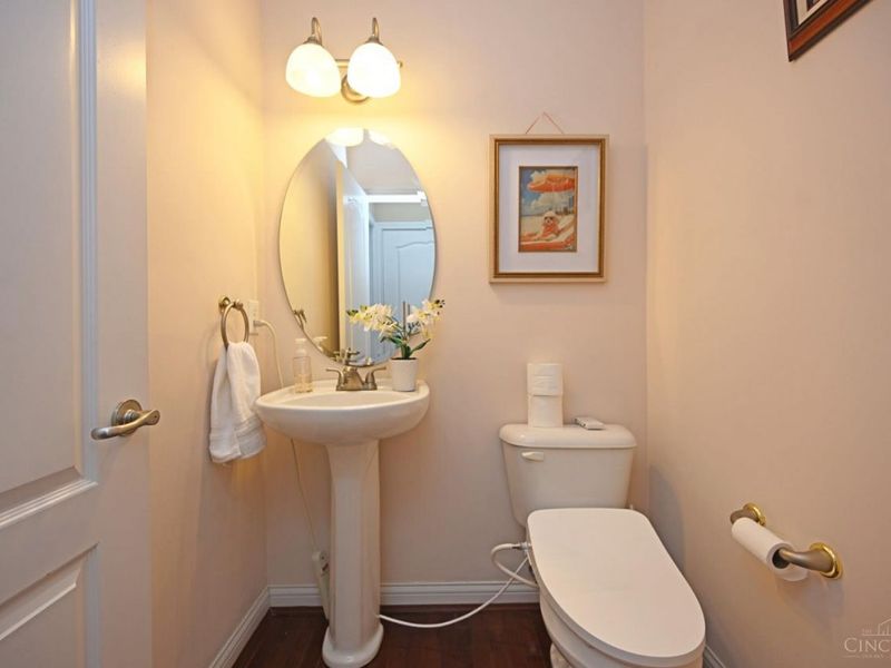 7434 Foxchase Drive, West Chester, OH 45069 Photo 10