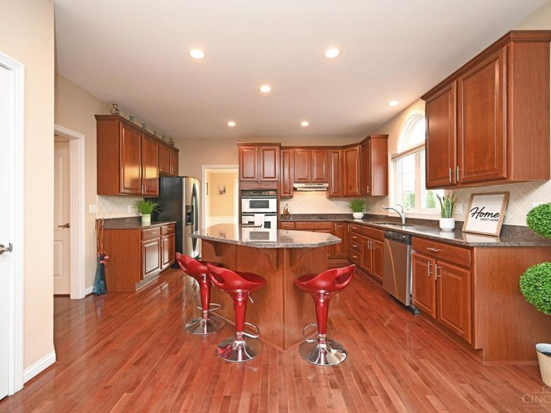 7434 Foxchase Drive, West Chester, OH 45069 Photo 11