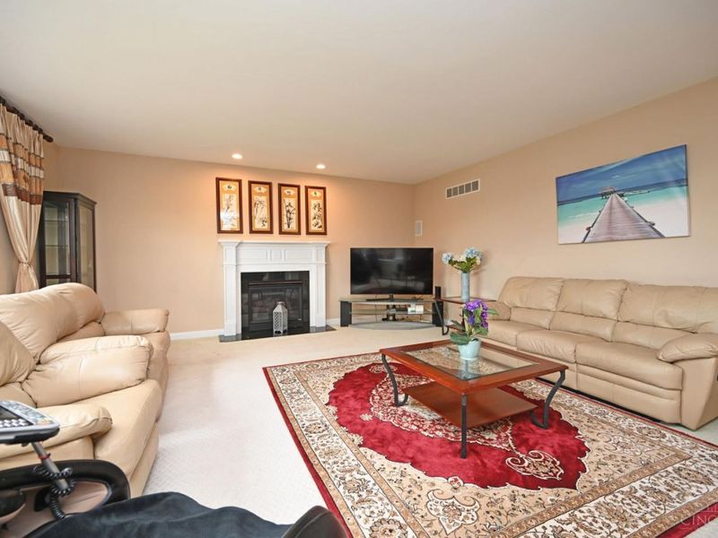 7434 Foxchase Drive, West Chester, OH 45069 Photo 18