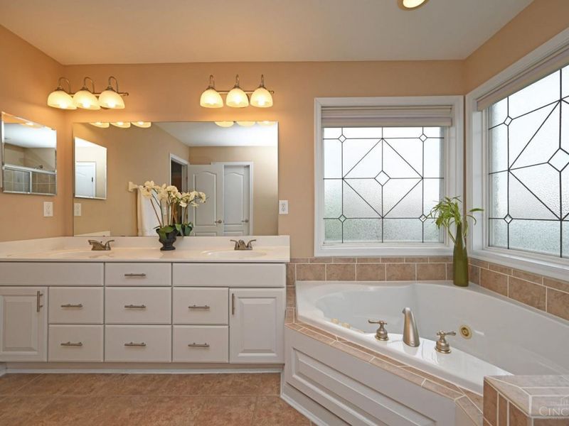 7434 Foxchase Drive, West Chester, OH 45069 Photo 34