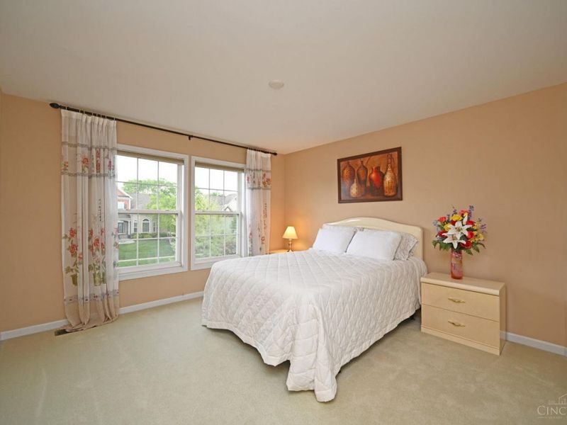 7434 Foxchase Drive, West Chester, OH 45069 Photo 36