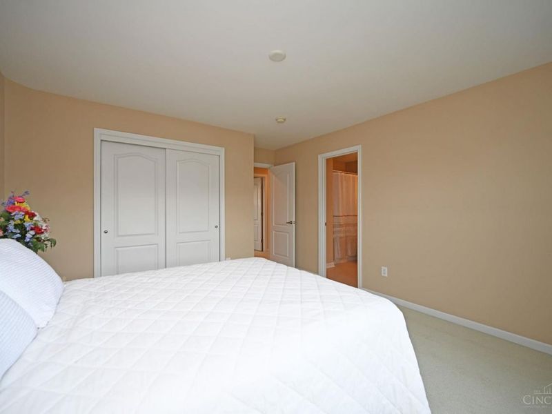 7434 Foxchase Drive, West Chester, OH 45069 Photo 37