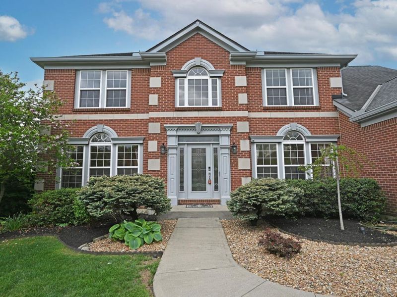 7434 Foxchase Drive, West Chester, OH 45069 Photo 4