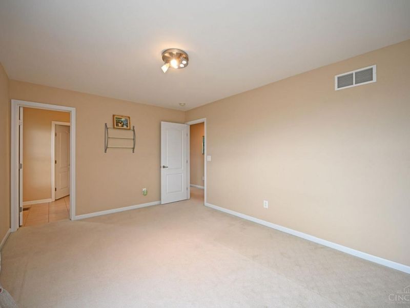 7434 Foxchase Drive, West Chester, OH 45069 Photo 40