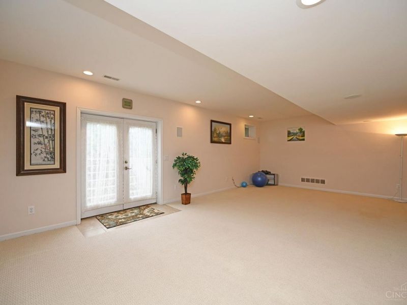 7434 Foxchase Drive, West Chester, OH 45069 Photo 49