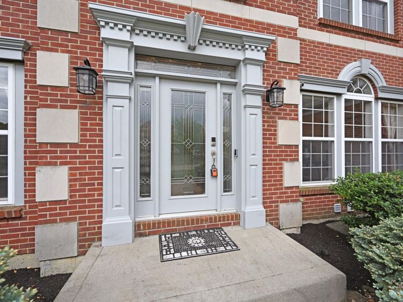 7434 Foxchase Drive, West Chester, OH 45069 Photo 5