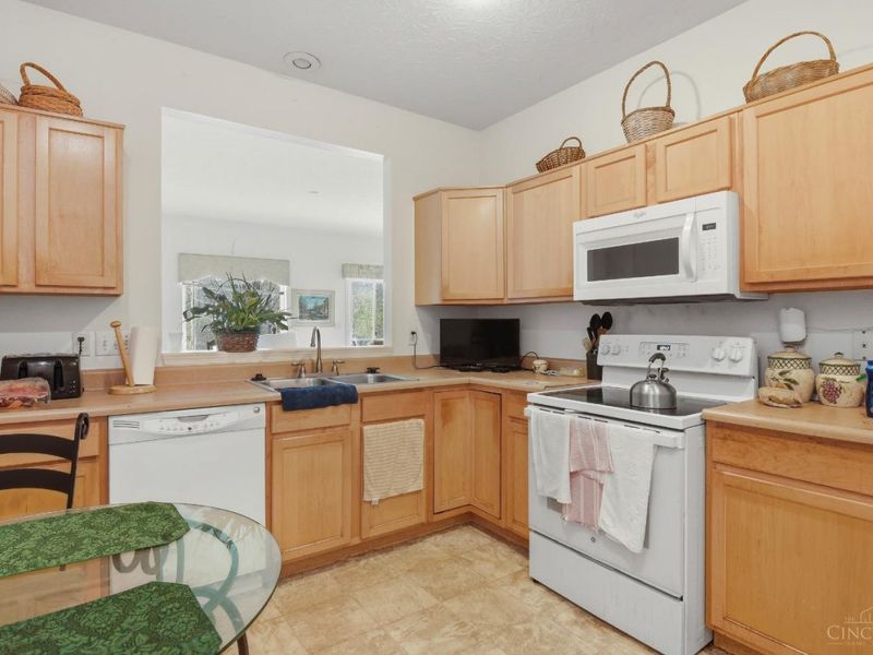 5478 Lyonia Court, Cincinnati, OH 45239 Photo 12