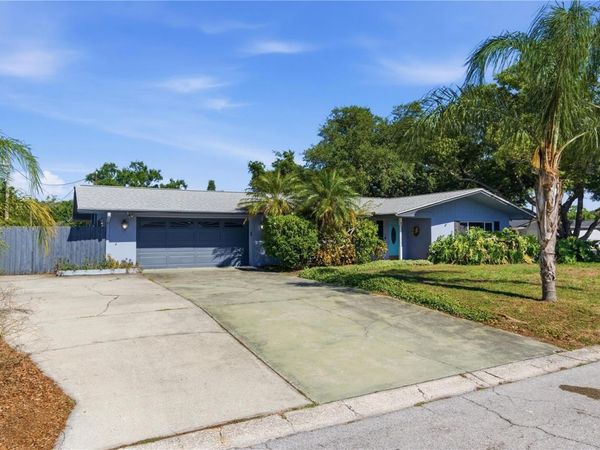 1 MAPLEWOOD AVENUE , CLEARWATER, FL 33765