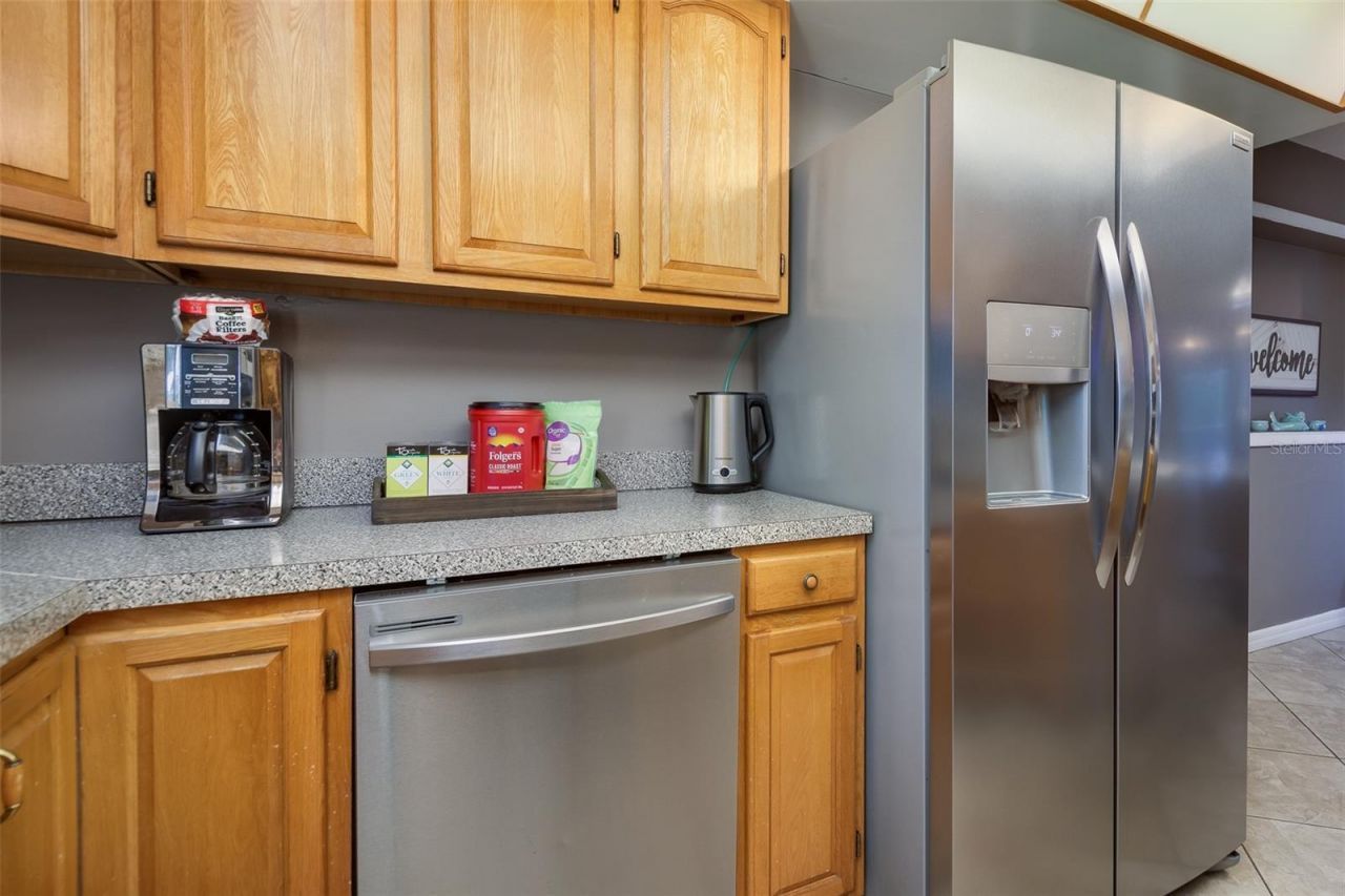 1 Maplewood Avenue , Clearwater, FL 33765 Photo