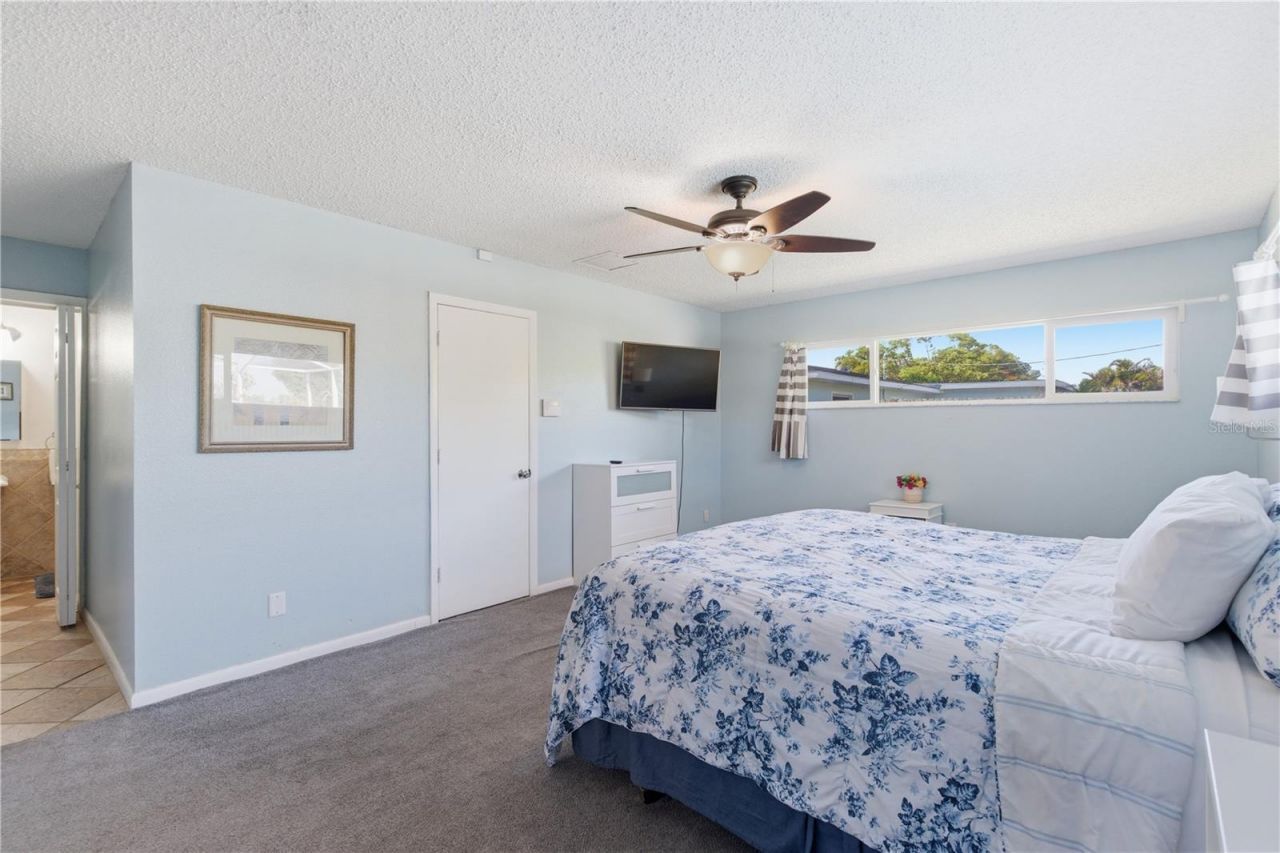 1 Maplewood Avenue , Clearwater, FL 33765 Photo