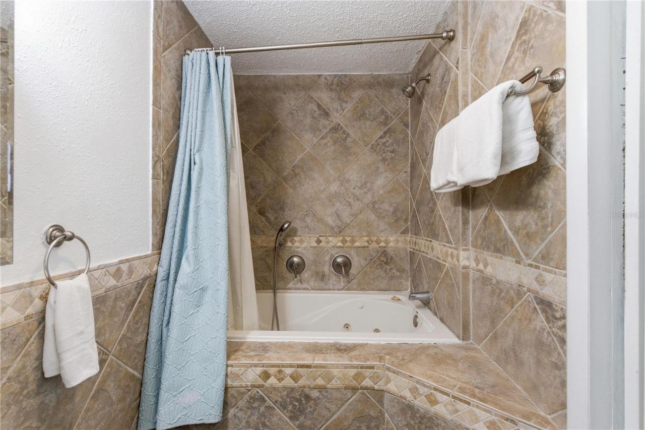 1 Maplewood Avenue, Clearwater, FL 33765 Photo