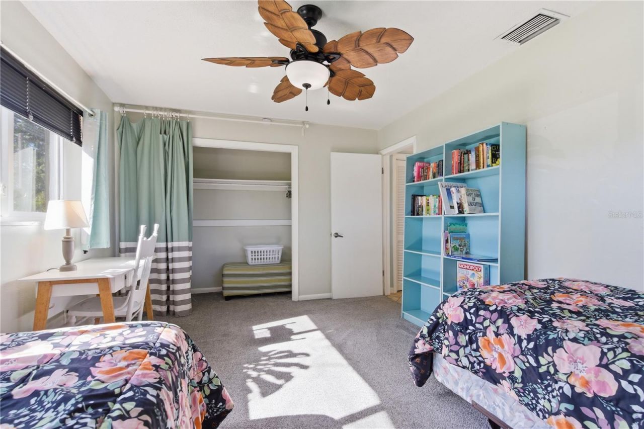 1 Maplewood Avenue , Clearwater, FL 33765 Photo