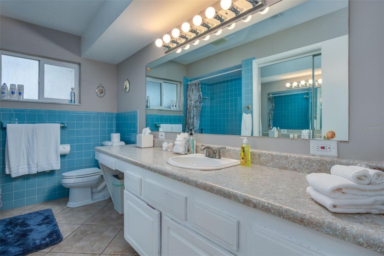 1 Maplewood Avenue , Clearwater, FL 33765 Photo