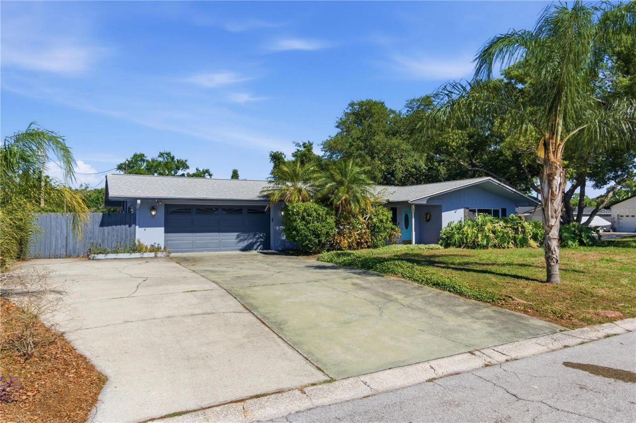 1 Maplewood Avenue, Clearwater, FL 33765 Photo