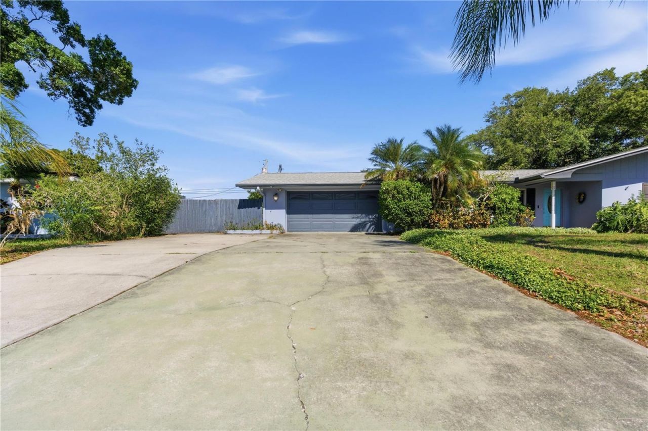 1 Maplewood Avenue , Clearwater, FL 33765 Photo