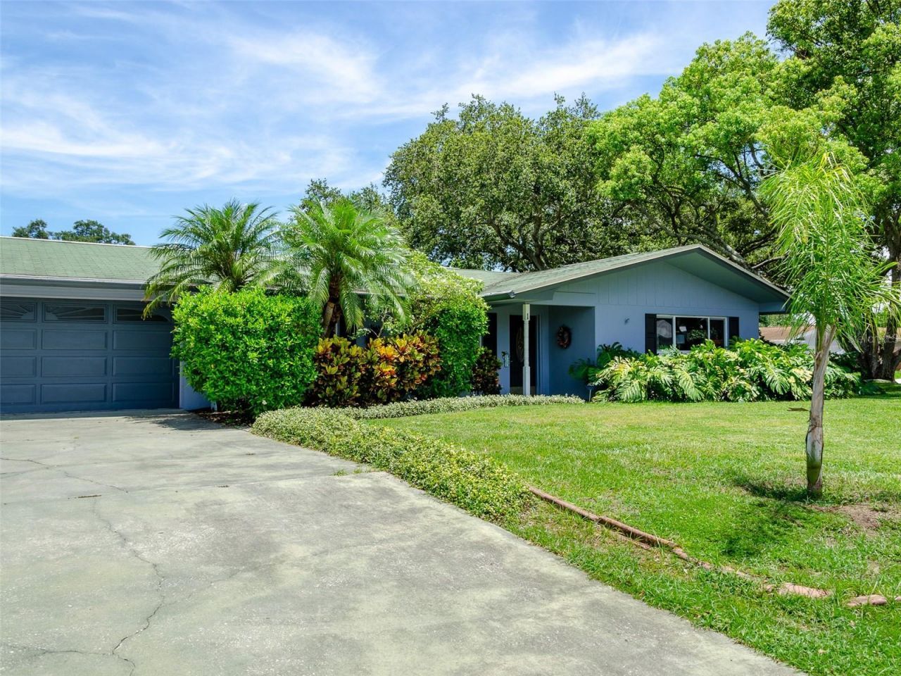 1 Maplewood Avenue , Clearwater, FL 33765 Photo