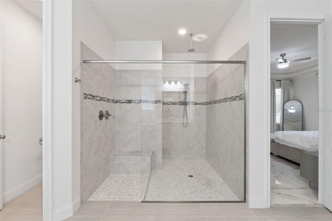 10734 Belle Maisons Drive, Orlando, FL 32832 Photo