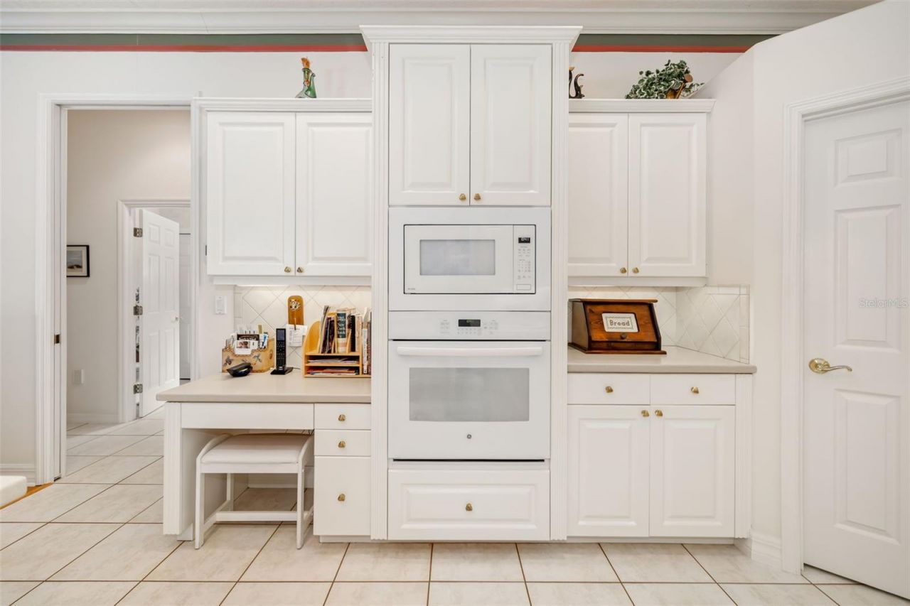2660 Dick Wilson Drive, Sarasota, FL 34240 Photo