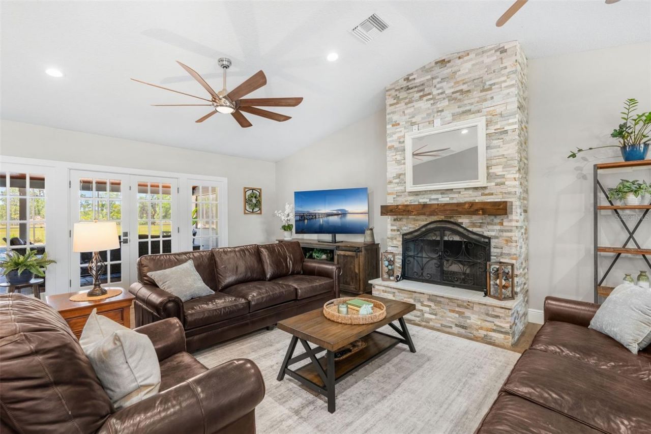 650 Old Mims Road, Geneva, FL 32732 Photo