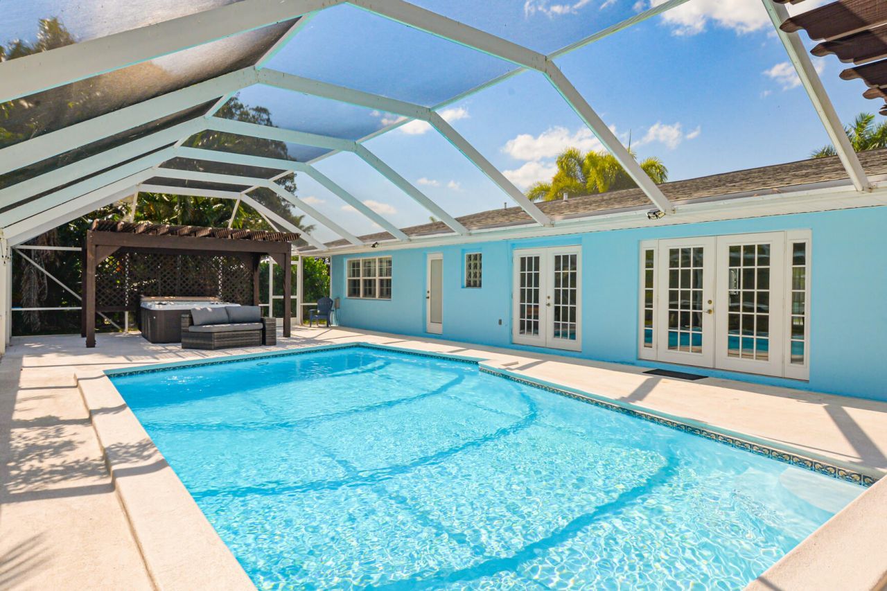 1530 SE Sunshine Avenue, Port Saint Lucie, FL 34952 Photo