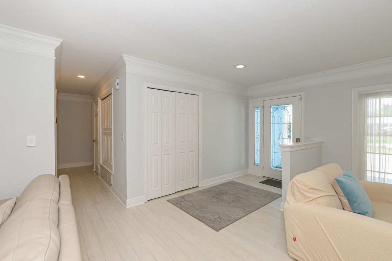 1530 SE Sunshine Avenue, Port Saint Lucie, FL 34952 Photo