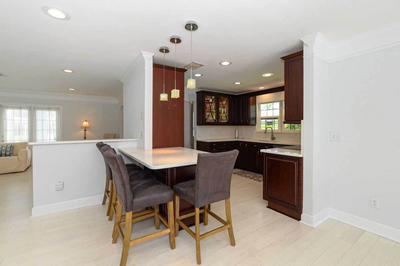 1530 SE Sunshine Avenue, Port Saint Lucie, FL 34952 Photo