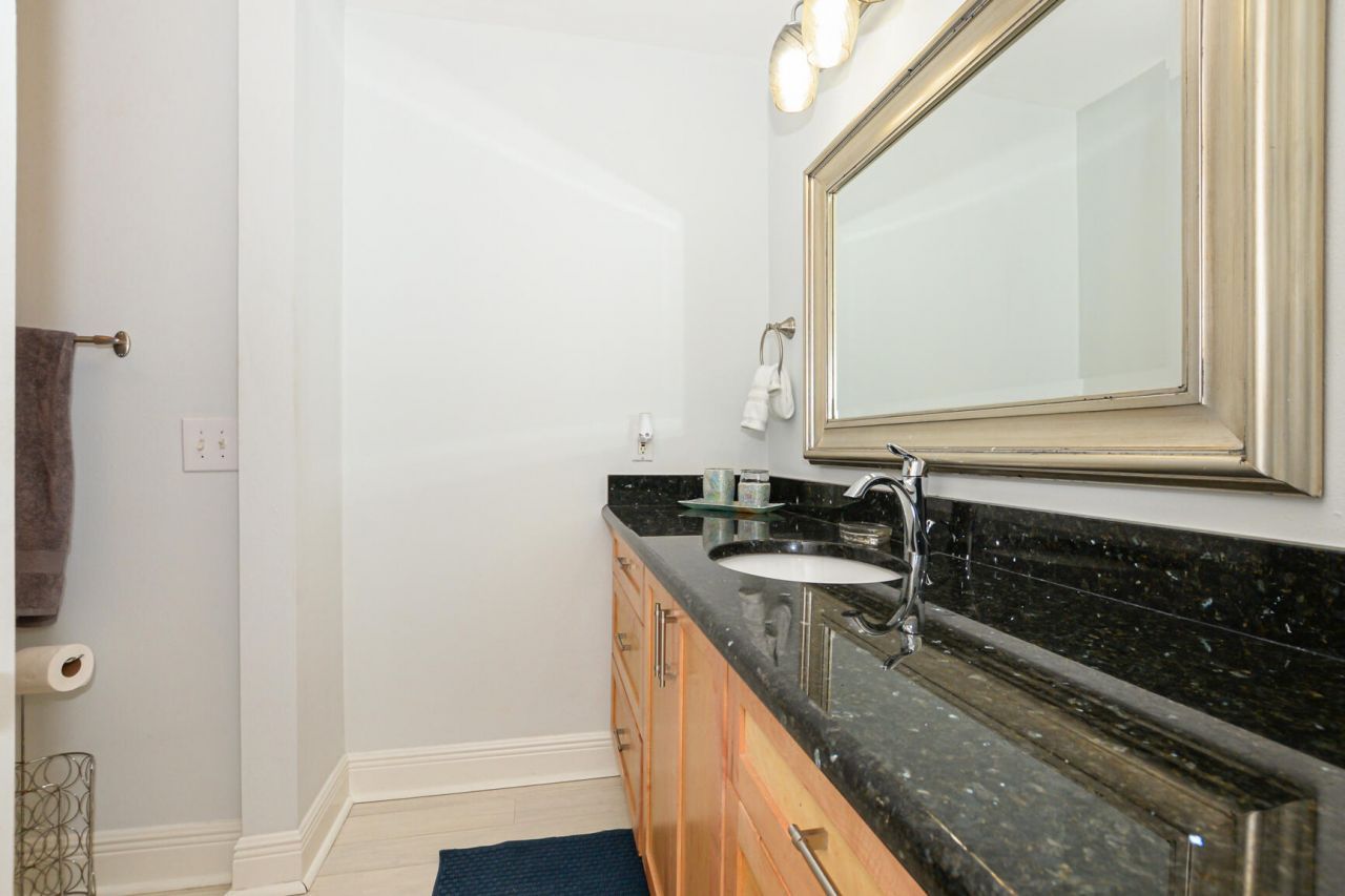 1530 SE Sunshine Avenue, Port Saint Lucie, FL 34952 Photo