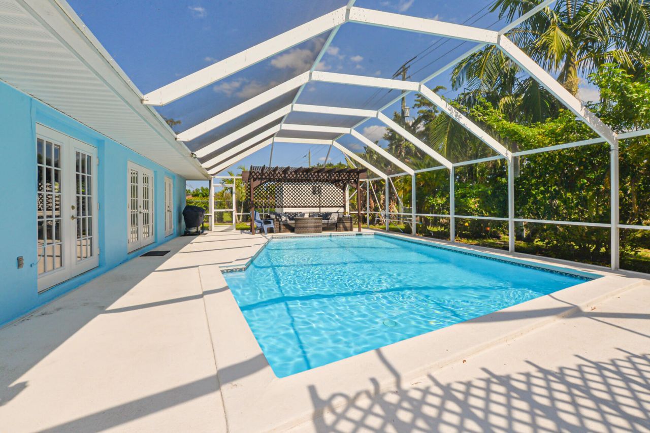 1530 SE Sunshine Avenue, Port Saint Lucie, FL 34952 Photo