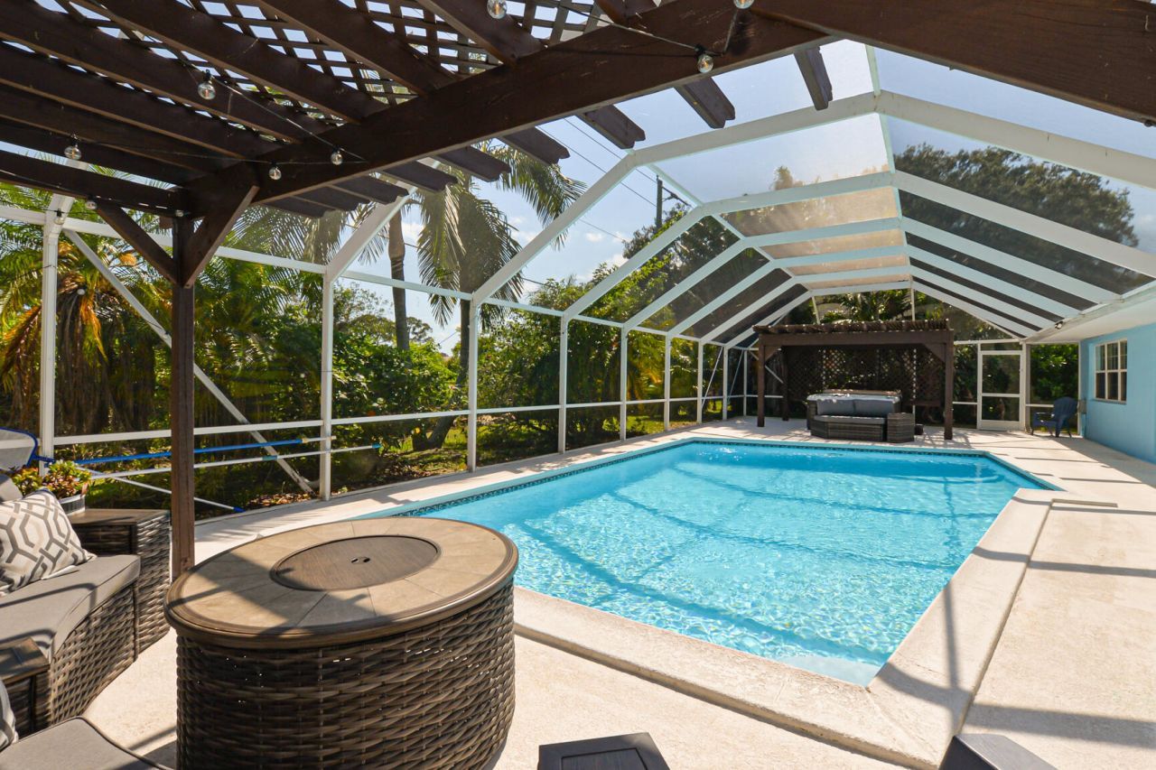 1530 SE Sunshine Avenue, Port Saint Lucie, FL 34952 Photo