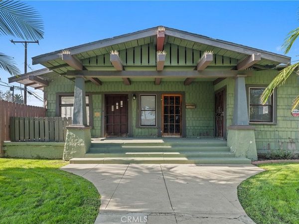 1029 Maine Avenue, Long Beach, CA 90813