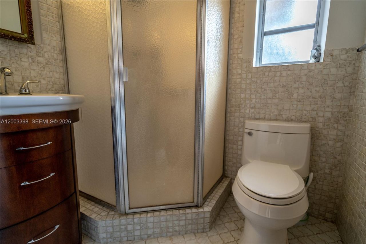 475 S Shore Dr , Miami Beach, FL 33141 Photo