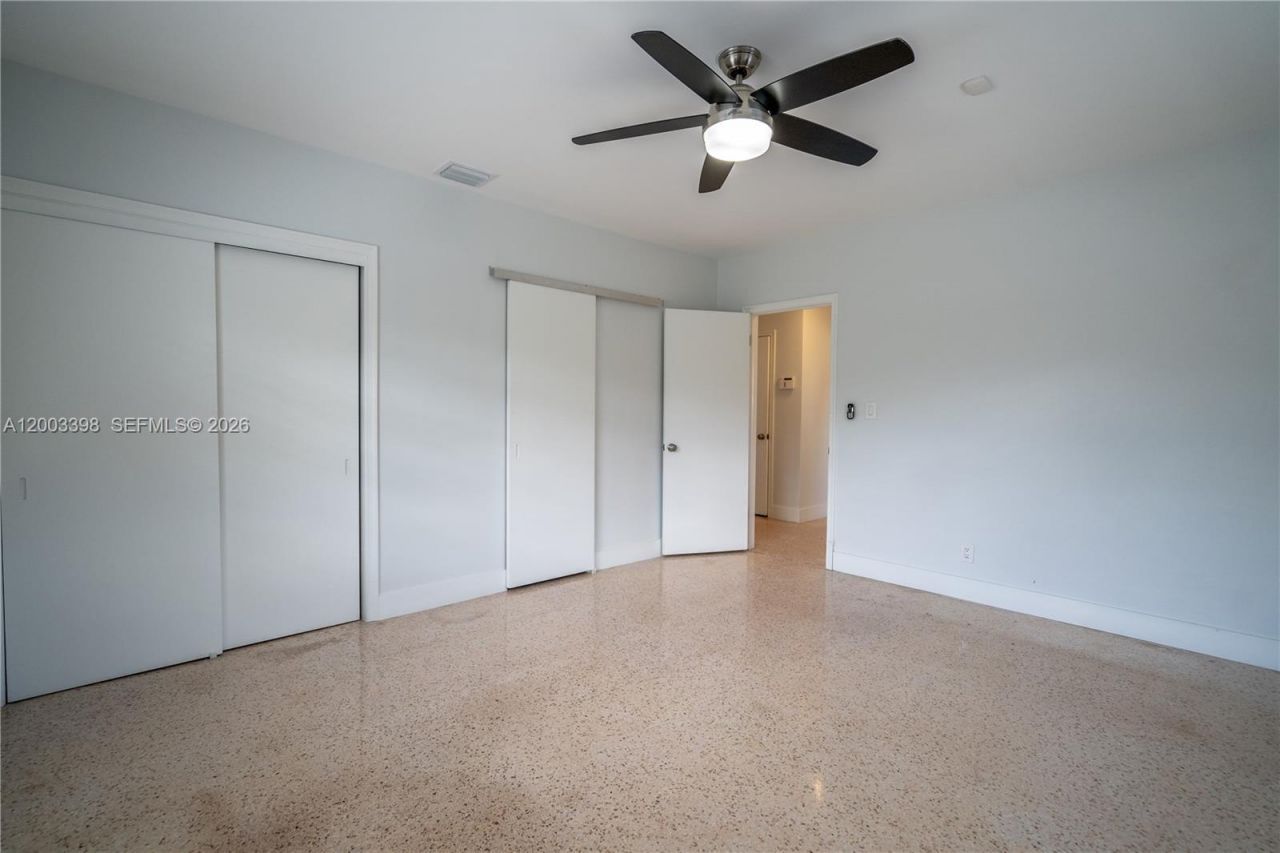 475 S Shore Dr , Miami Beach, FL 33141 Photo