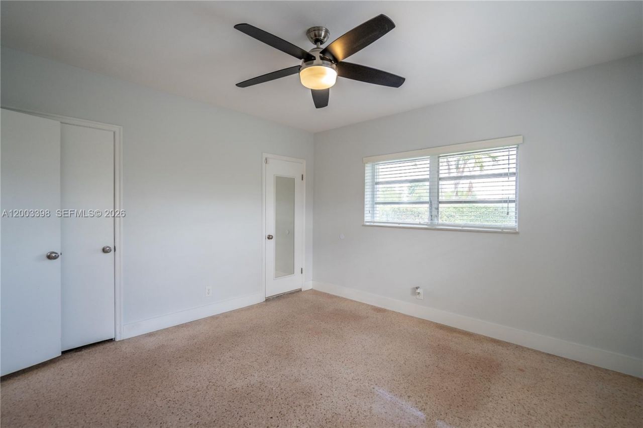 475 S Shore Dr , Miami Beach, FL 33141 Photo