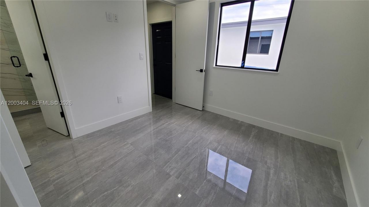 40 SW 34th Ave , Unit C, Miami, FL 33135 Photo