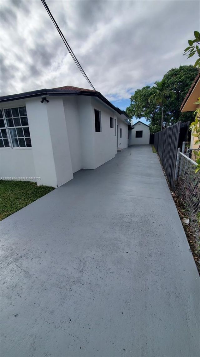 40 SW 34th Ave , Unit C, Miami, FL 33135 Photo