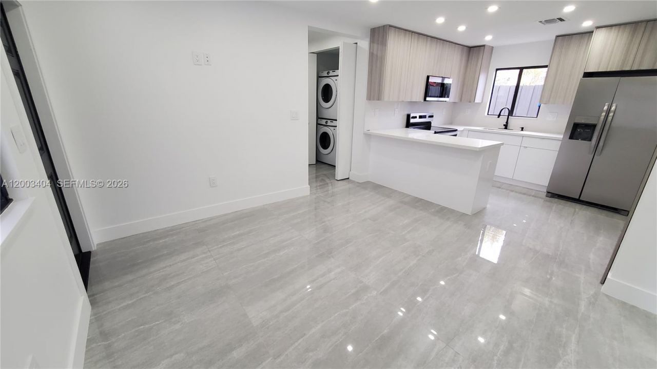 40 SW 34th Ave , Unit C, Miami, FL 33135 Photo