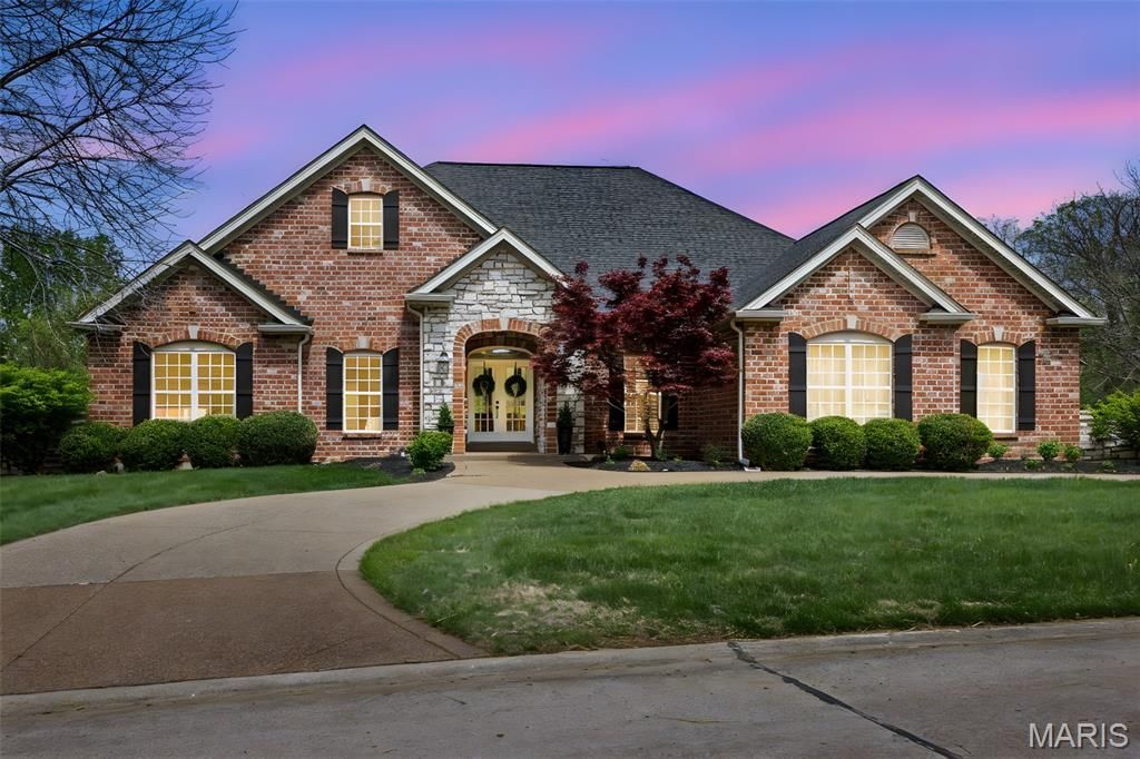 234 Cornwall Drive , Weldon Spring, MO 63304 Main Photo